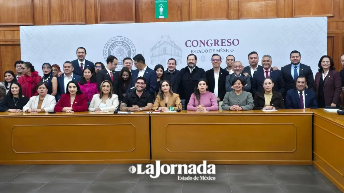 Convocan a jóvenes a respaldar a Claudia Sheinbaum y Delfina Gómez en el Zócalo de CDMX