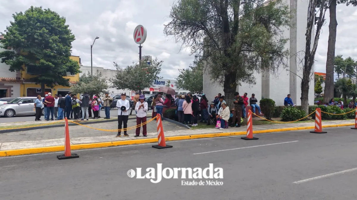 Ejidatarios de San Mateo Atenco reclaman despojo frente a la FGJEM