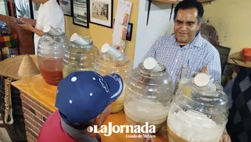 Pulquería El Colorín en San Felipe Tlalmimilolpan cumple 55 años