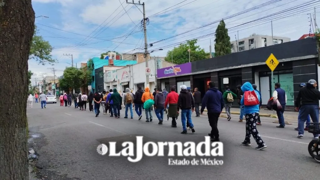 Comerciantes se manifiestan para pedir orden en Toluca hoy 10 de junio