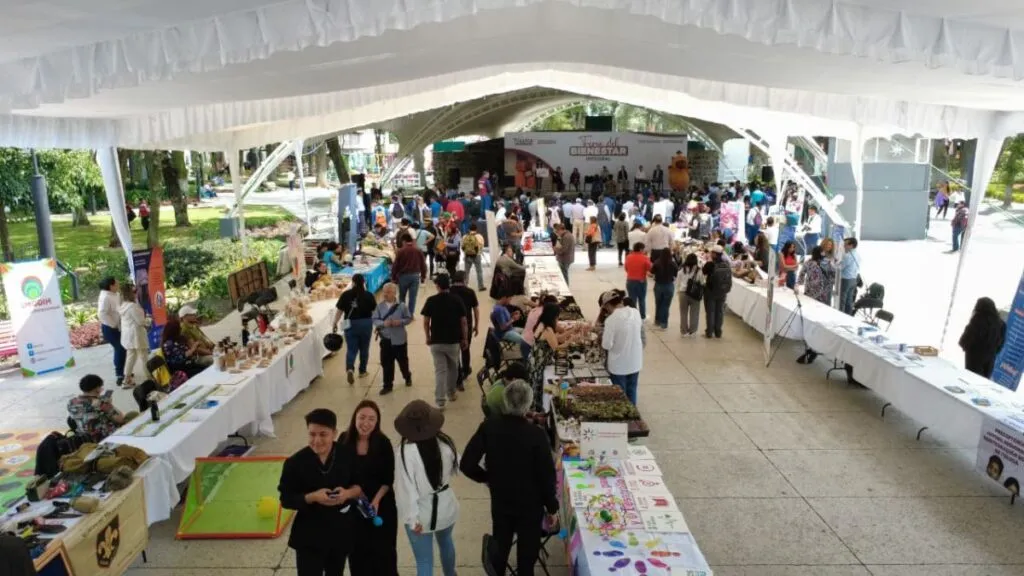 Ricardo Moreno encabeza Feria del Bienestar Integral en Alameda de Toluca