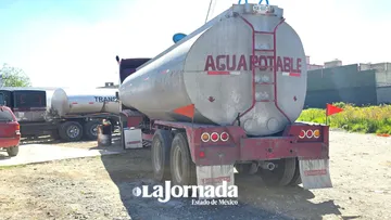 Ayuntamiento de Toluca solo abastece pipas particulares en pozo Parque Municipal