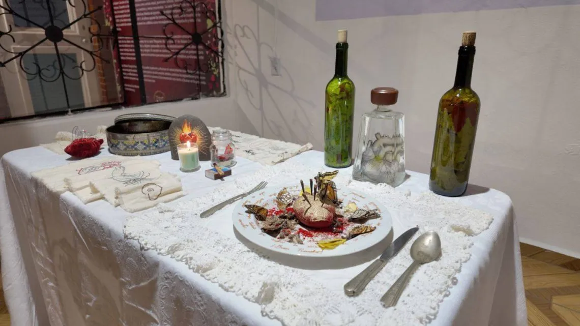 Rubén Carcaño lleva su exposición “El Corazón como Pretexto” a Ixtapaluca