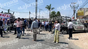 Video: Se enfrentan pobladores y policías en los límites de Tonanitla y Tecámac