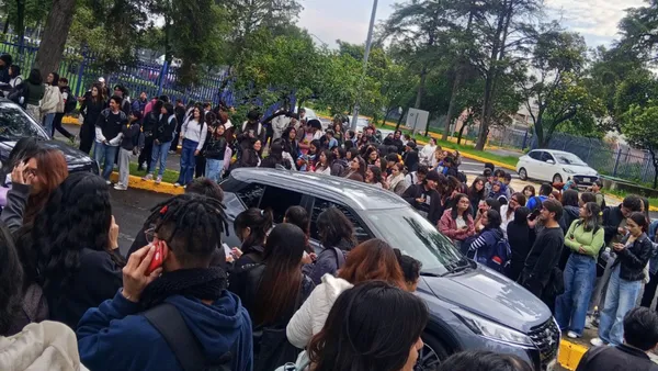 La UNAM reiteró su compromiso con la seguridad y pidió a la comunidad mantener la calma y seguir las indicaciones del personal.
