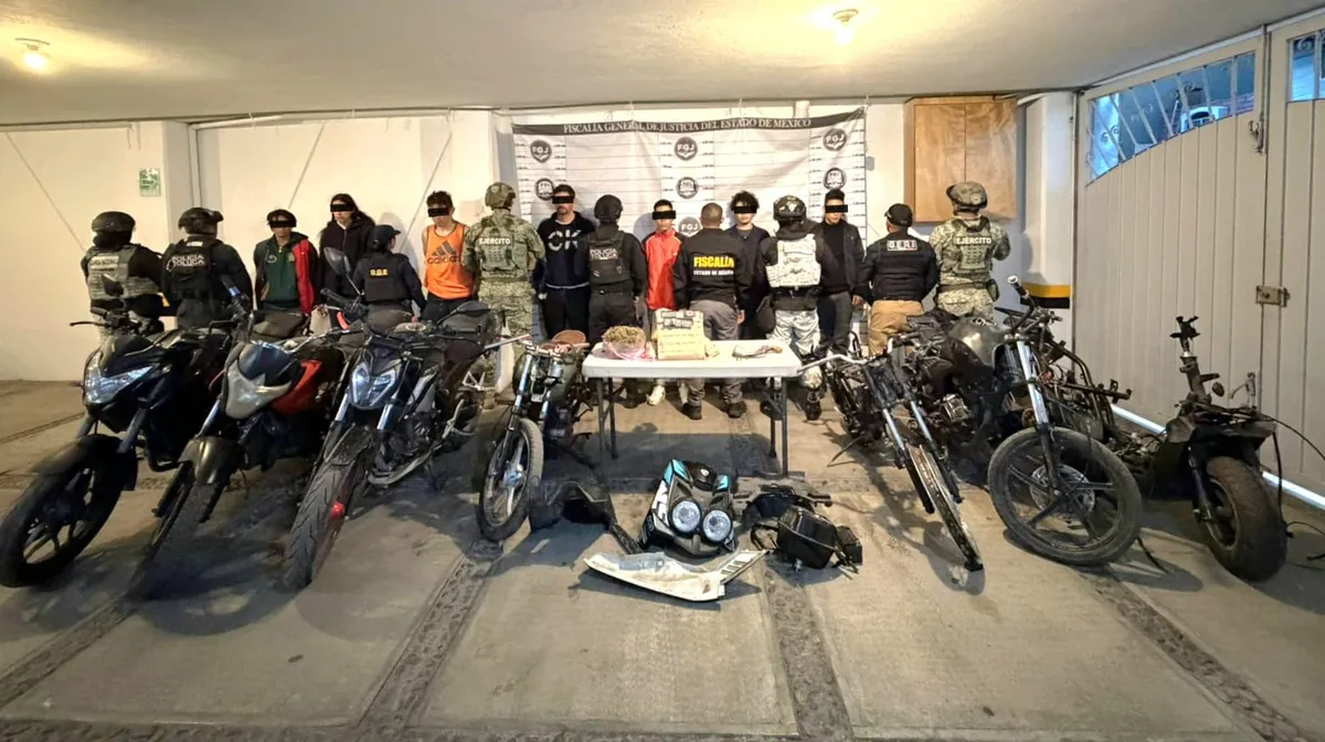 Detienen a siete personas mientras desvalijaban motocicletas en Toluca