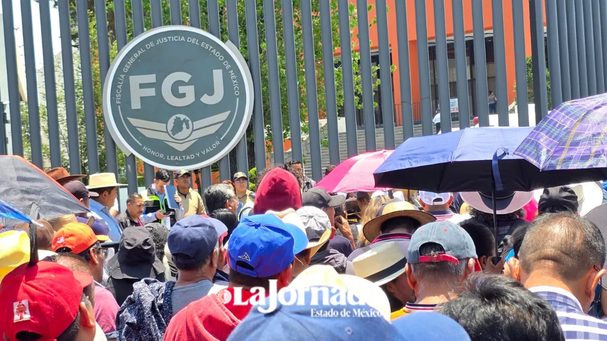 Habitantes de Huixquilucan denuncian panteón clandestino