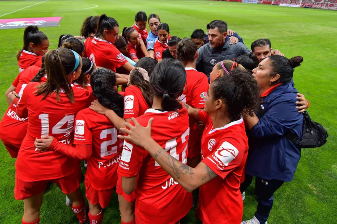 Noche de goles en el Nemesio Diez, caen Diablas 3-4