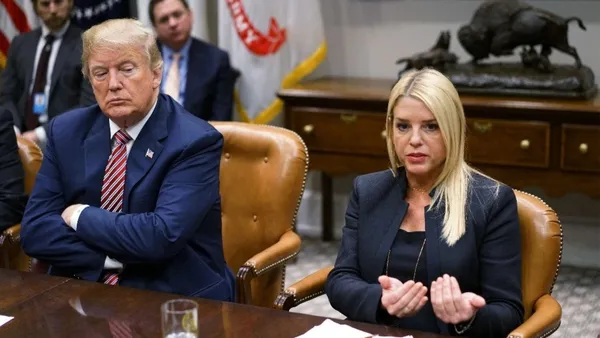 Pam Bondi vinculó este martes la migración ilegal con el narcotráfico durante una rueda de prensa.