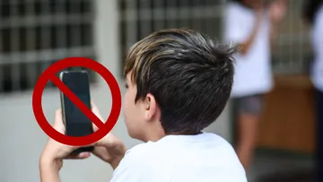 Querétaro se convierte en el primer estado en prohibir celulares en escuelas para reducir su impacto en niños y mejorar la convivencia.