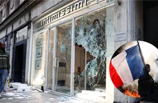 Francia implementará toques de queda parciales y en determinadas zonas del centro de la ciudad.