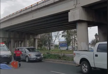 Policía de Tecámac muere al derrapar con su motocicleta en la Lechería-Texcoco