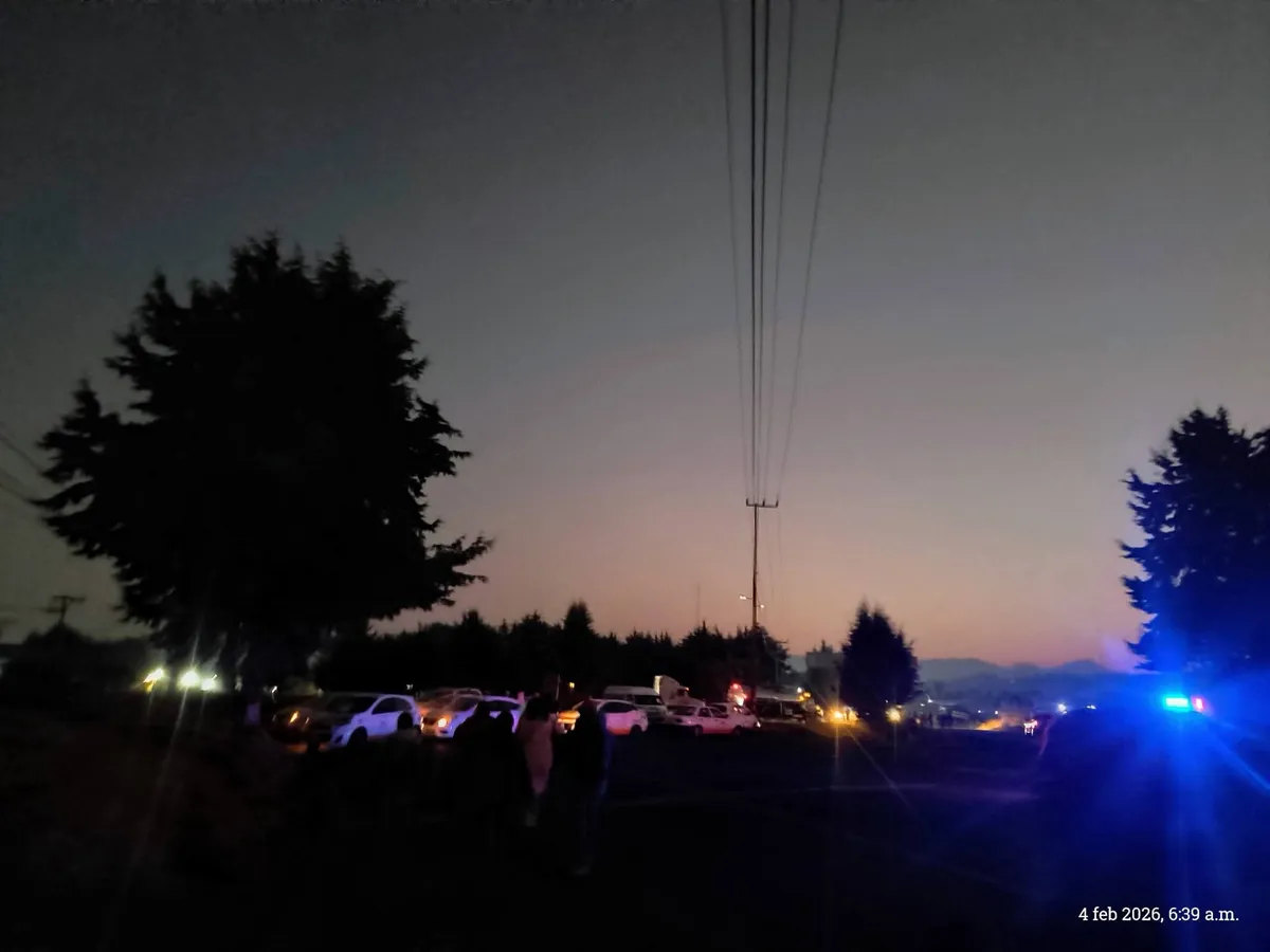 De acuerdo con el aviso oficial, todas las vialidades mencionadas permanecen cerradas, por lo que no se permite la circulación de vehículos hasta nuevo aviso.