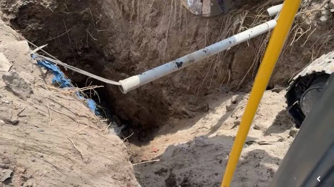 Ecatepec: Atienden socavón cerca de la línea 2 del Mexibús