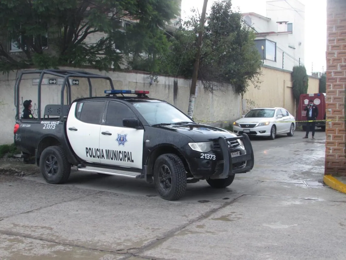 Encuentran cuerpo sin vida al interior de un vehículo en San Mateo Atenco