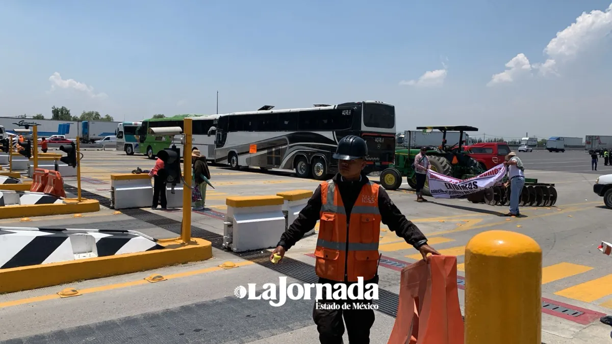Reabren Circuito Exterior Mexiquense tras varias horas de bloqueo [VIDEO]