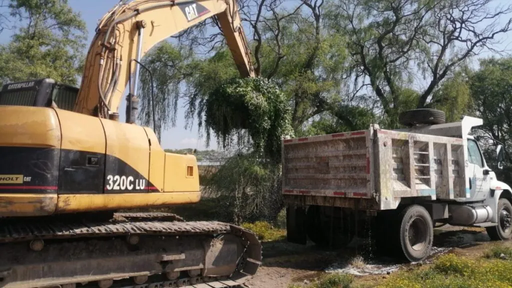 Gobierno de Metepec brinda apoyos a familias con filtración de agua en sus viviendas