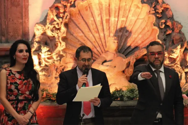 Fernando Mercado toma protesta como coordinador estatal de la AALMAC en la CDMX