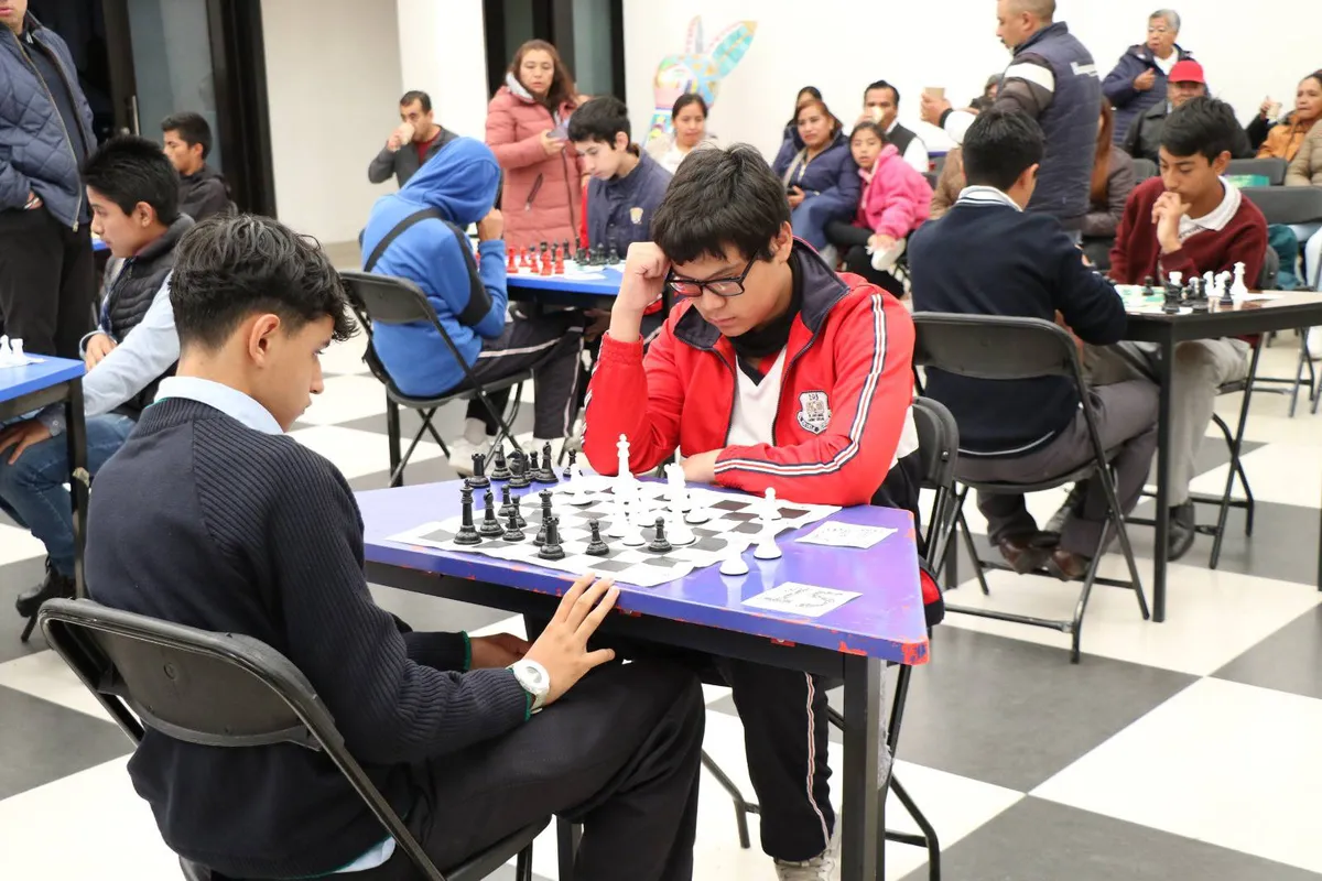 Huixquilucan: Estudiantes participan en Torneo Municipal de Ajedrez 2024