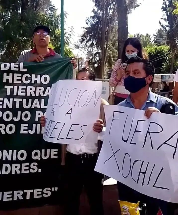 Ejidatarios y comerciantes se manifiestan en Chimalhuacán