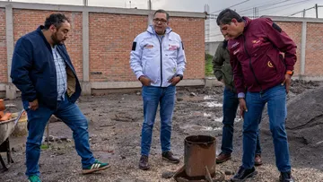 Ricardo Moreno supervisa avance en el pozo de San José Otzacatipan