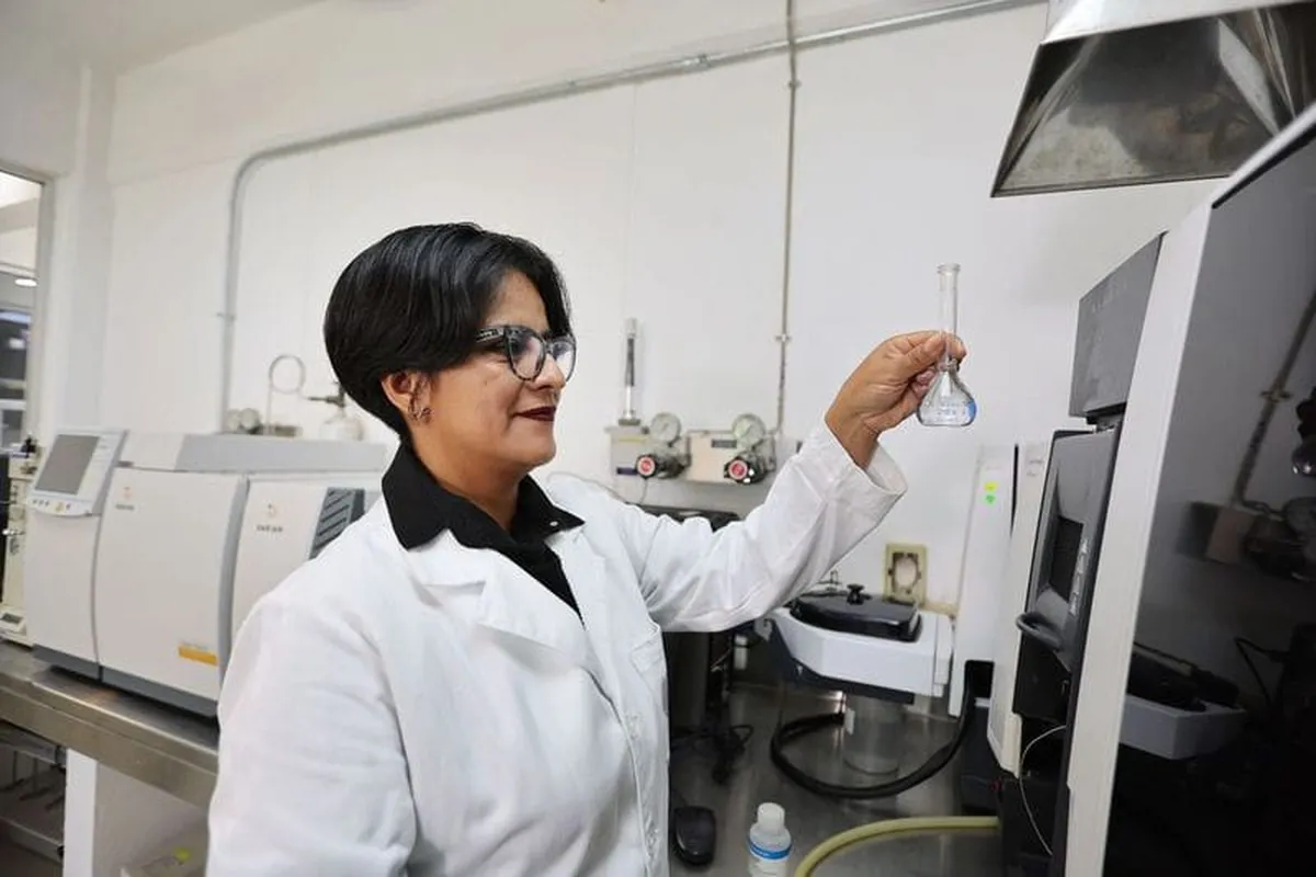 UAEMéx analiza calidad del agua en la Laguna de Chimaliapan