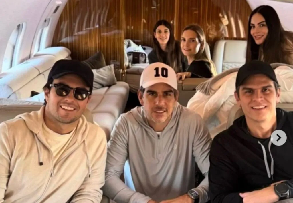 Diputado del PVEM colecciona 51 faltas y presume viaje con ‘Checo’ Pérez a Japón