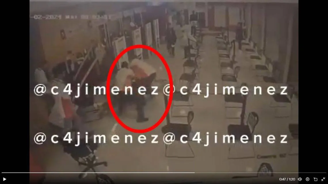 VIDEO: Momento exacto cuando trabajadores del INE someten y matan a un hombre