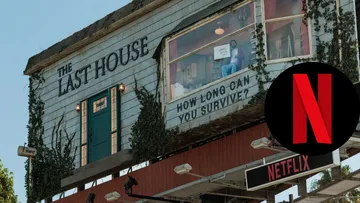 Netflix construye una casa arriba de una valla publicitaria
