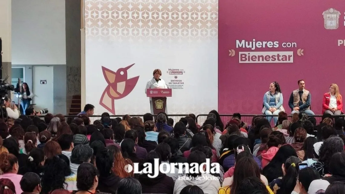 Ecatepec: Delfina Gómez llama a beneficiarias a crear ambientes socialmente sanos