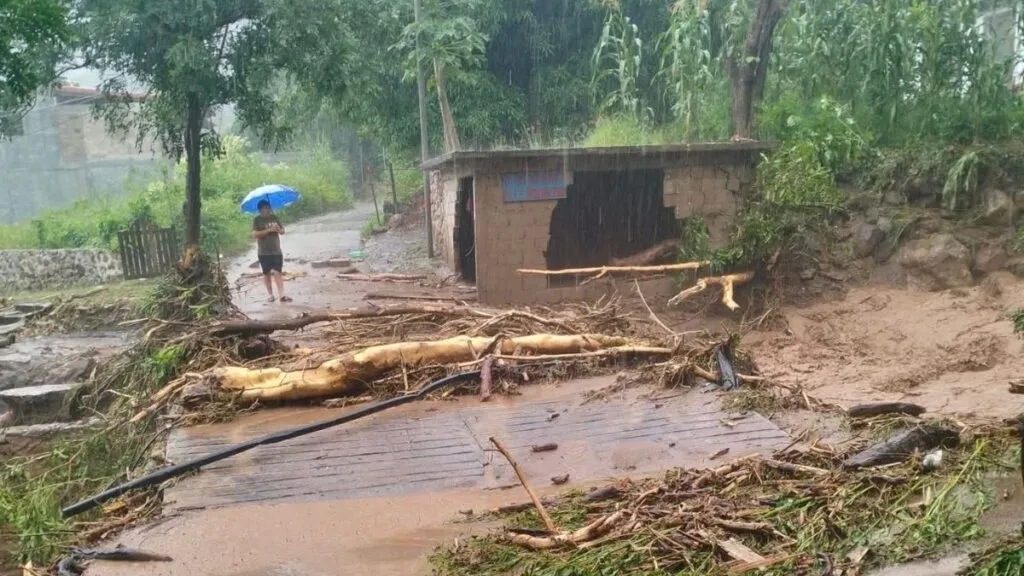 Lluvias golpean al Sur del Edomex