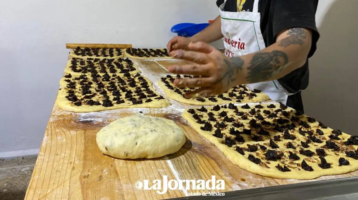 Artesanos mexiquenses añaden sabor al pan de muerto