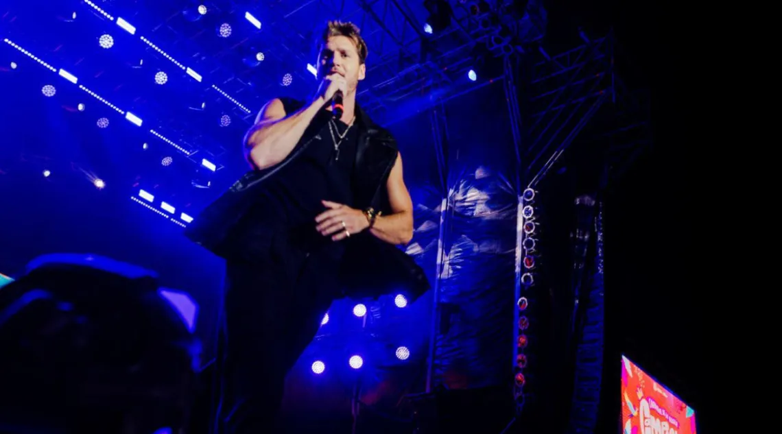 Fede Dorcaz vive su sueño cantando