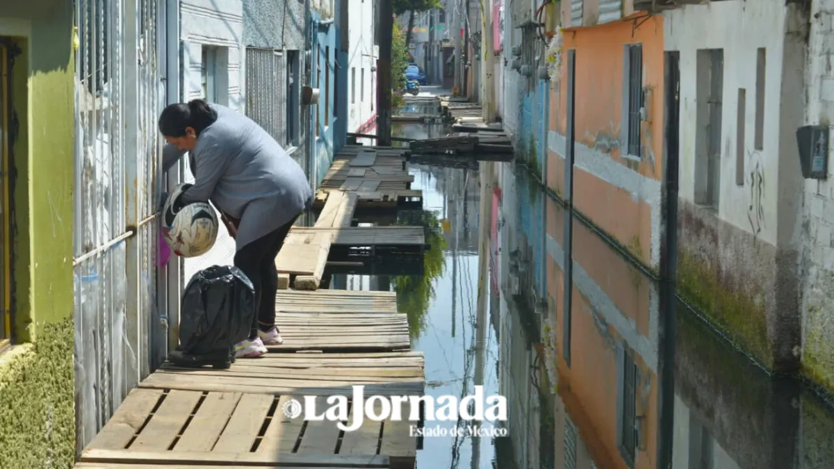 Vecinos de Ocoyoacac se resignan a la vida bajo el agua
