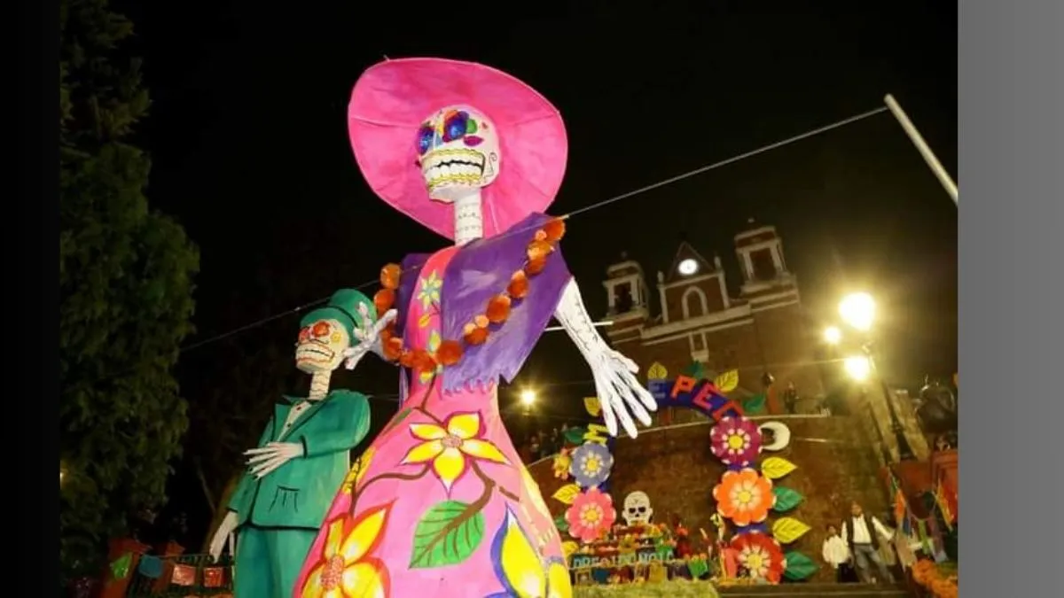 Oscar Benlloset, un artista monumental de la cartonería