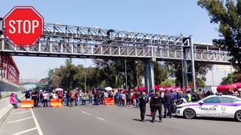 [VIDEO] Bloqueo en Zaragoza con dirección a la CDMX causa caos; vecinos exigen pagos para viviendas tras inundaciones