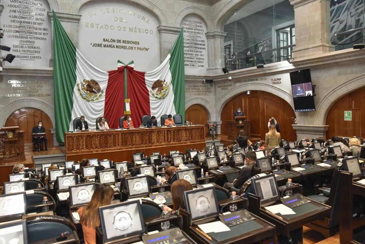 En unidad, Morena elegirá a su coordinador en agosto