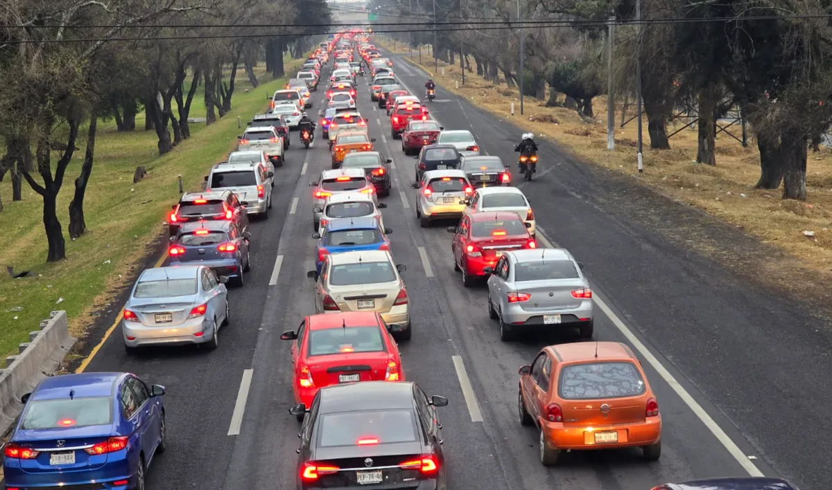 ¡Edoméx desquiciado! Transportistas bloquean por 10 horas las carreteras