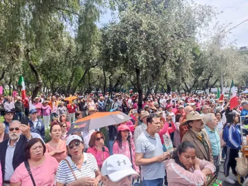 Respetan AMLO Y Sheinbaum protestas de Marea Rosa