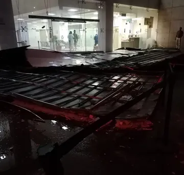 VIDEO| Se desploma techo en Hospital de Tecámac