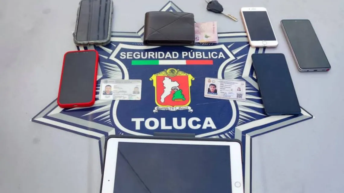 Toluca: Detienen a tres con celulares y iPad presentemente robados