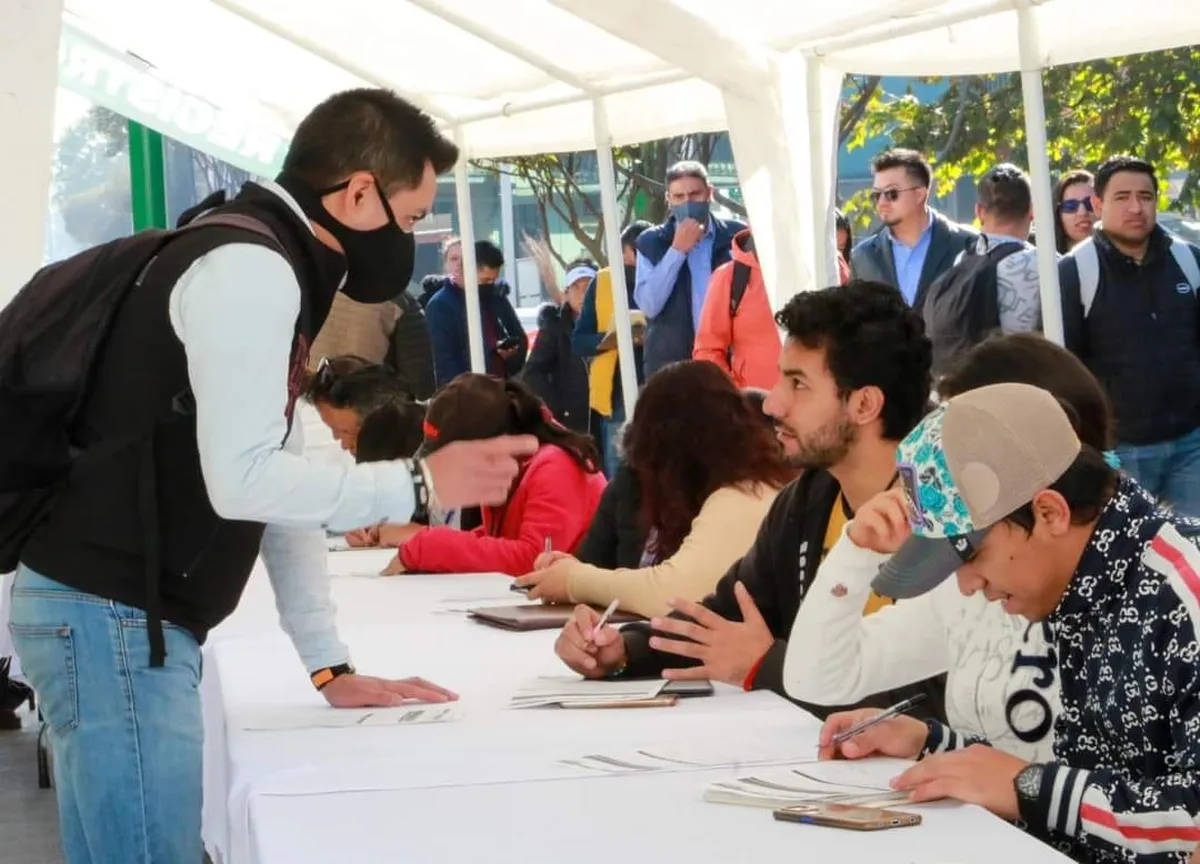 Toluca: Celebra exitosa Primera Feria del Empleo para impulsar el desarrollo local