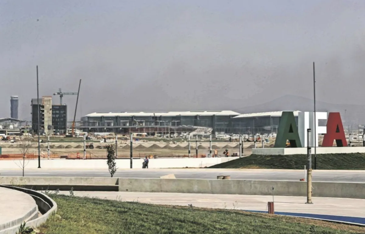 Formarán controladores aéreos desde el AIFA