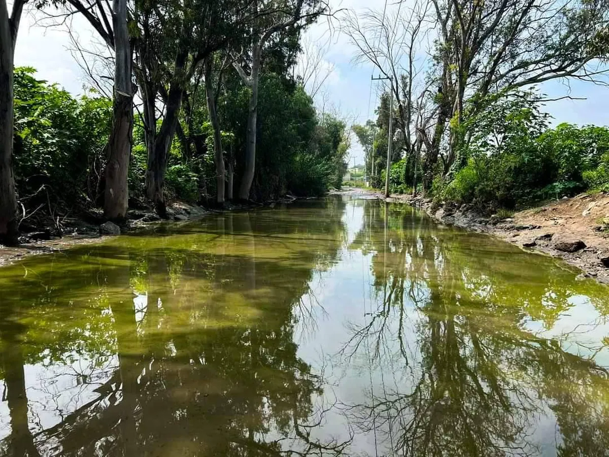Cuautitlán Izcalli: vecinos de Tepojaco y la Piedad incomunicados por inundación
