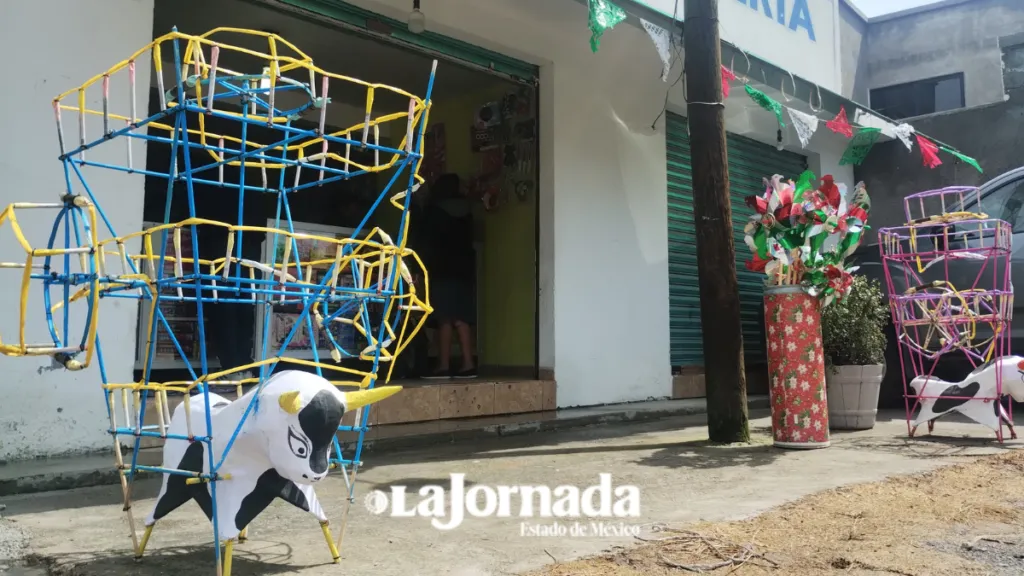 Pirotécnicos de Almoloya de Juárez esperan incremento de hasta 70 % en ventas