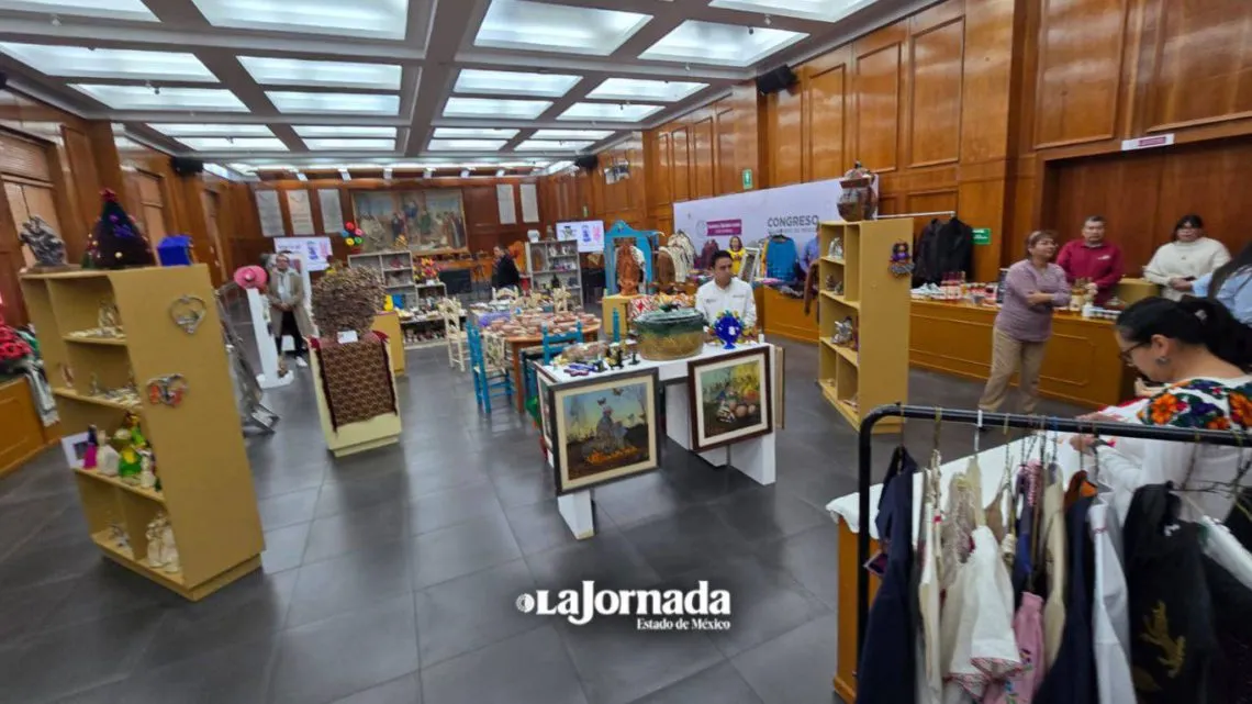 Artesanías mexiquenses de Casart son exhibidas en la Legislatura local