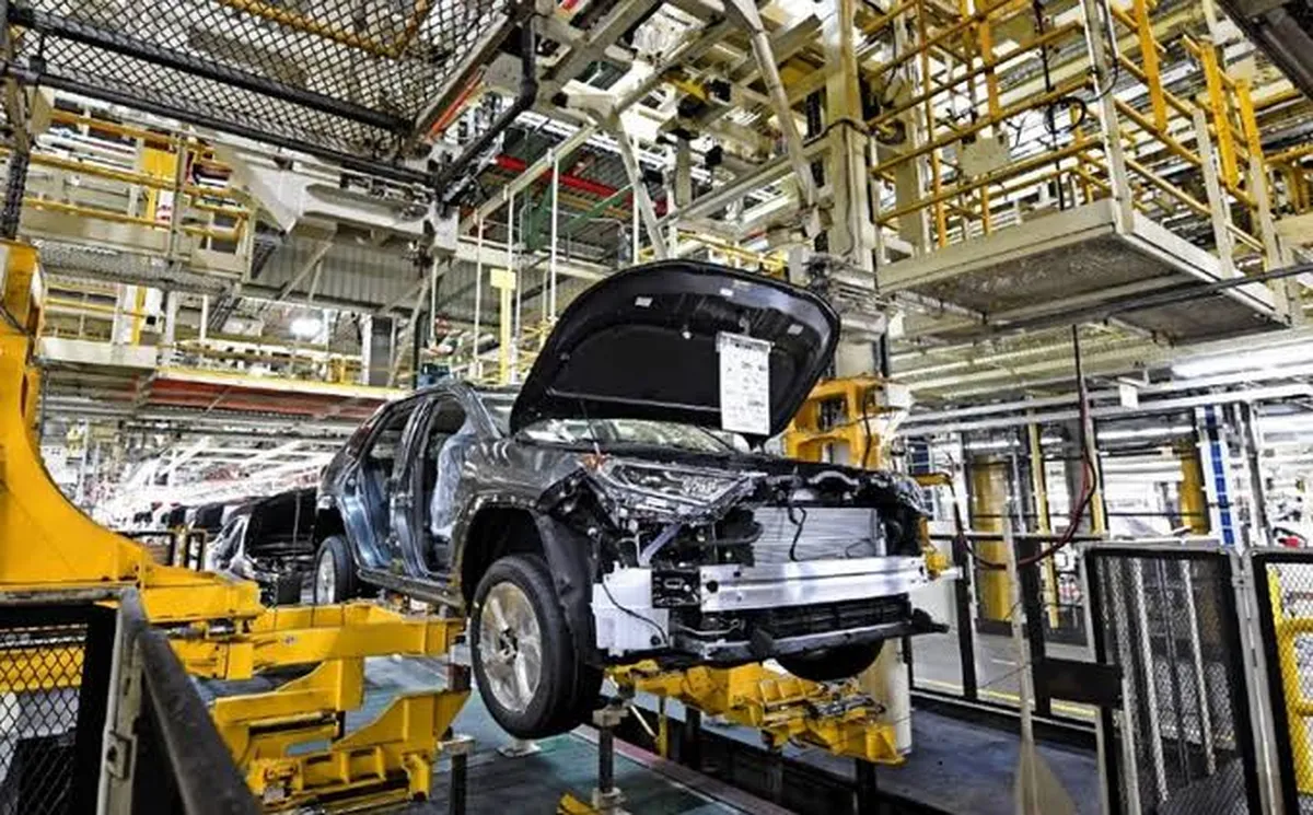 Se explicó que las plantas fabricantes en México funcionan como armadoras, dependiendo de proveedores externos para completar sus unidades.