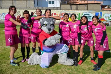 Niñas y jóvenes no sólo compiten, sino que fortalecen su autoestima, liderazgo y trabajo en equipo.