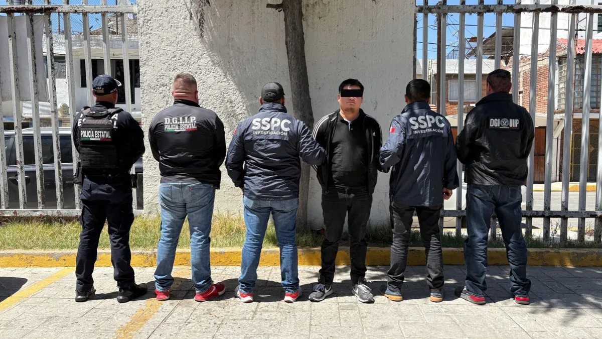 Agentes de seguridad lograron ubicar y detener a Kevin “N”, quien al momento del arresto portaba dosis de marihuana.