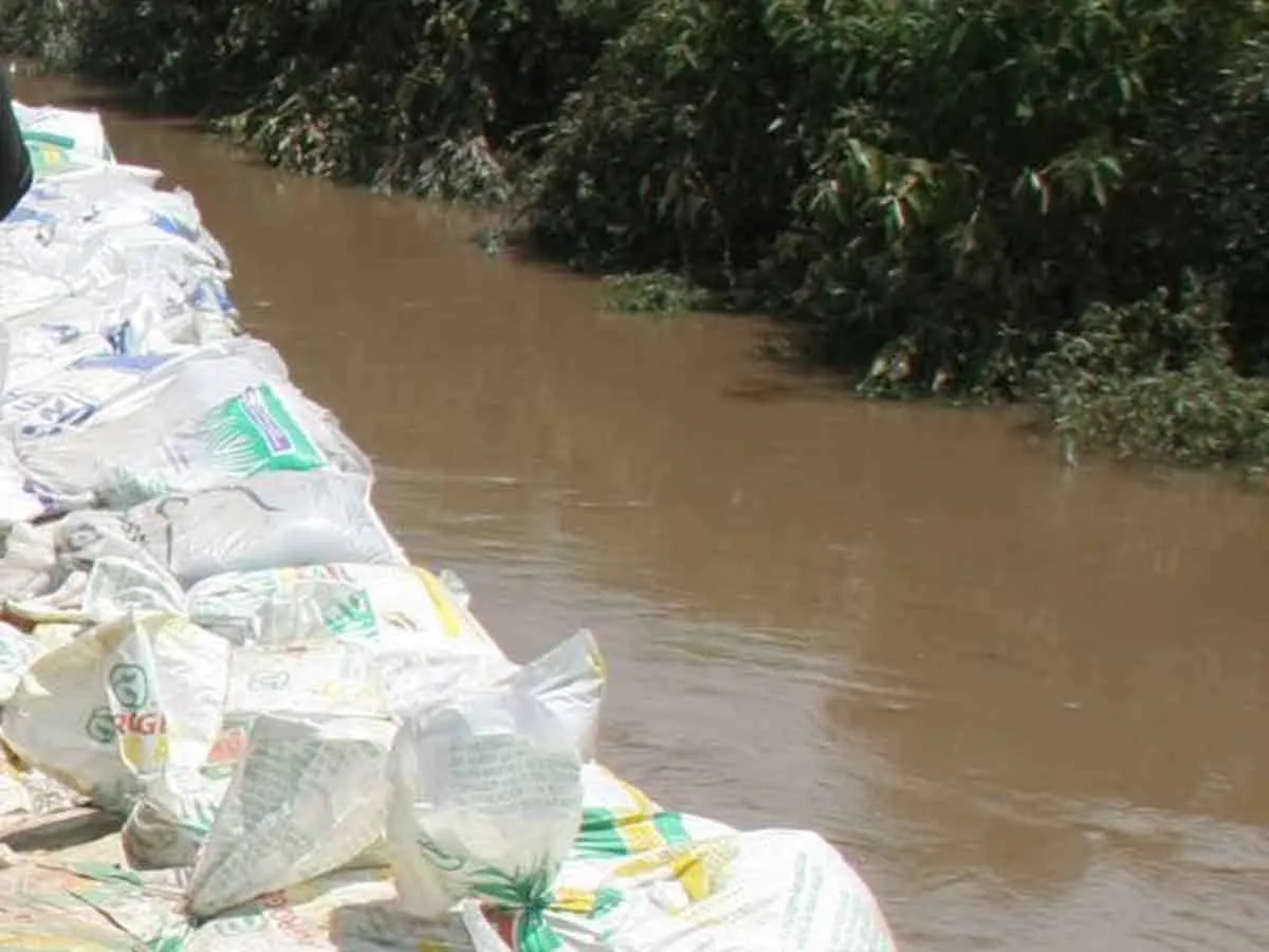 Chalco: nuevamente se desborda el Río San Martín fuertes lluvias